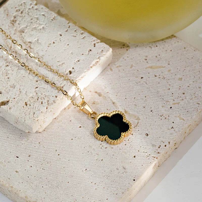 Women’s Jewelry Set – Black Flower in Gold Finish