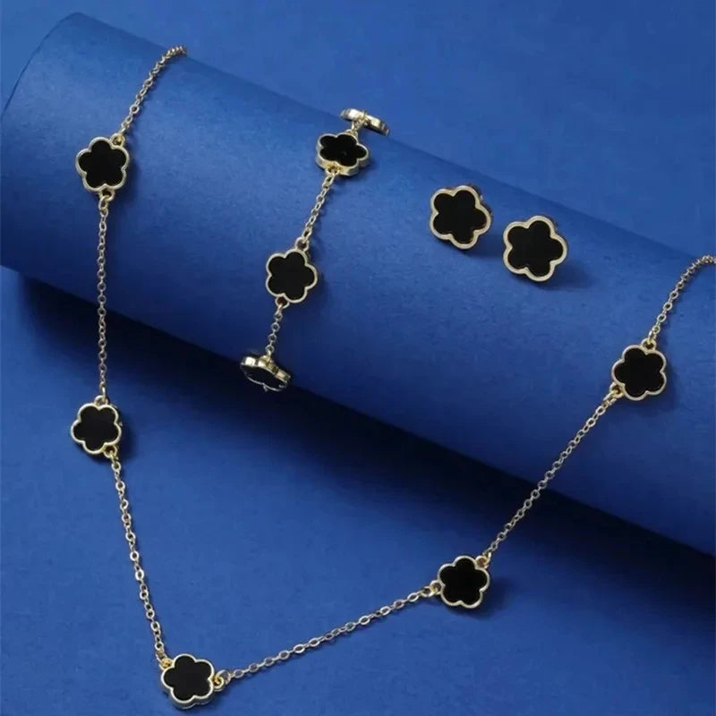Women’s Jewelry Set – Black Flower in Gold Finish