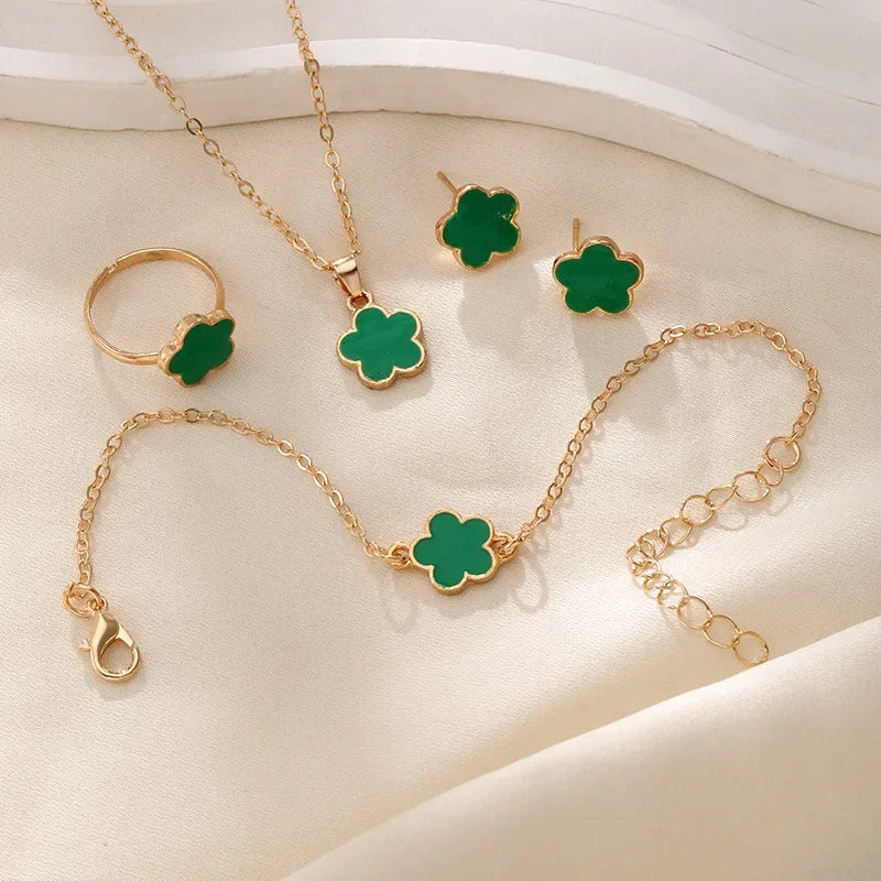 Women’s Jewelry Set – Black Flower in Gold Finish