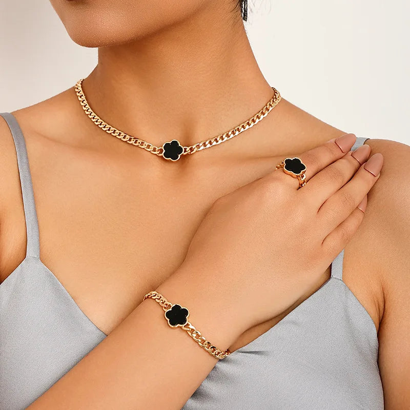 Women’s Jewelry Set – Black Flower in Gold Finish
