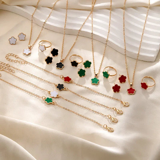 Women’s Jewelry Set –  Black Flower in Gold Finish
