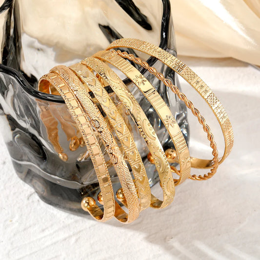Set of 7 Women’s Bracelets Elegance & Style in Every Deta
